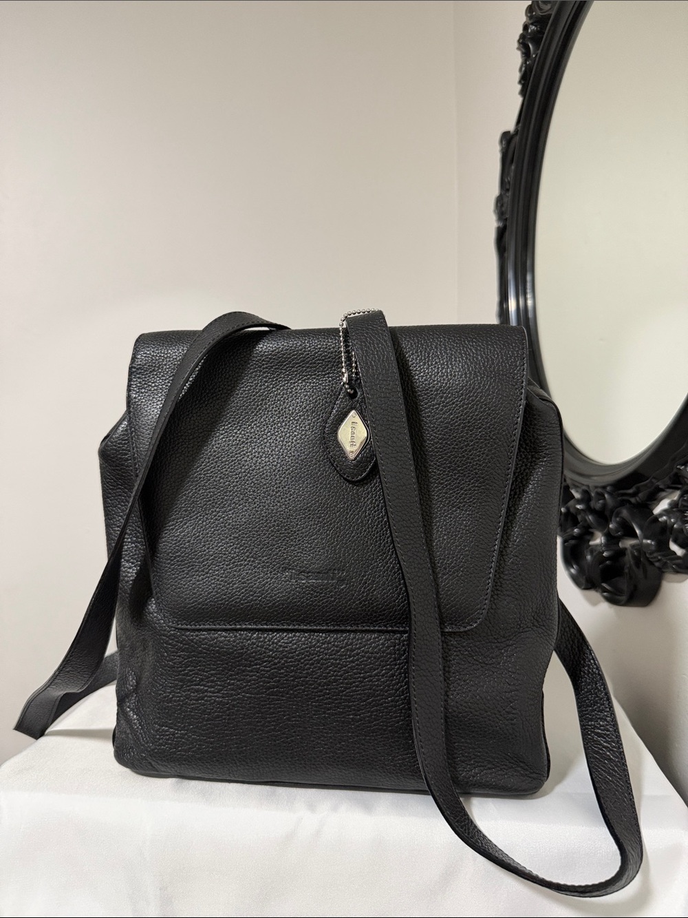 i Santi Black Pebbled Leather Convertible Backpack Crossbody 🎀